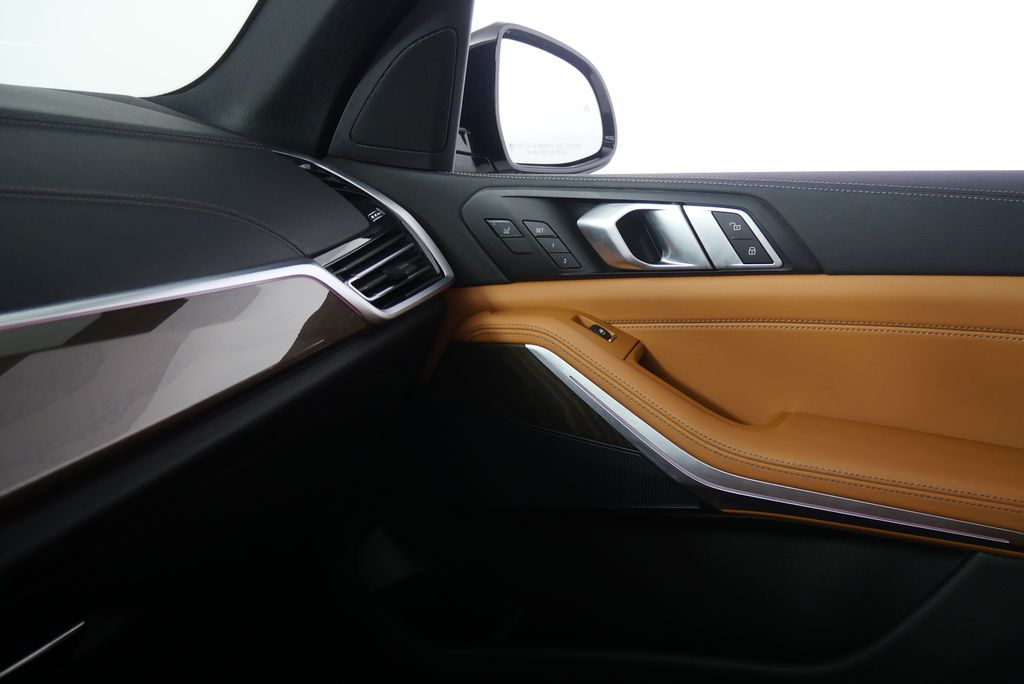 Thumbnail: 2022 BMW X5 - 31