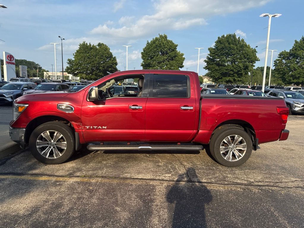 Cayenne Red 2017 Nissan Titan Pickup Truck Four-Wheel Drive 7-Speed Automatic