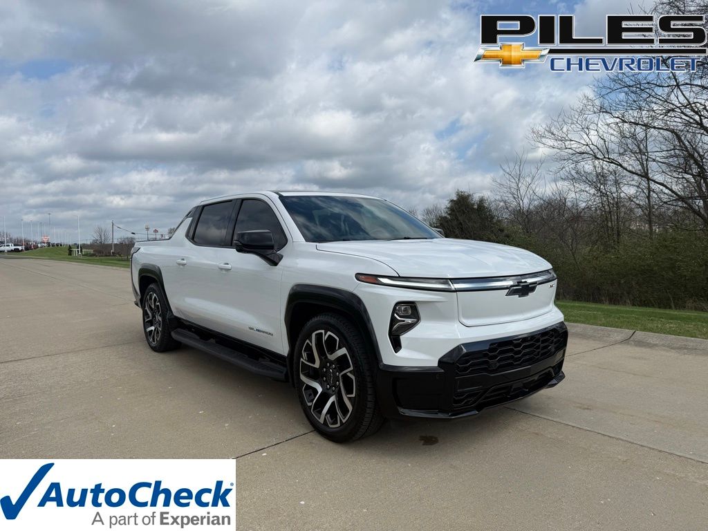 Summit White 2024 Chevrolet Silverado EV RST e4WD Pickup Truck All-Wheel Drive 1-Speed Automatic