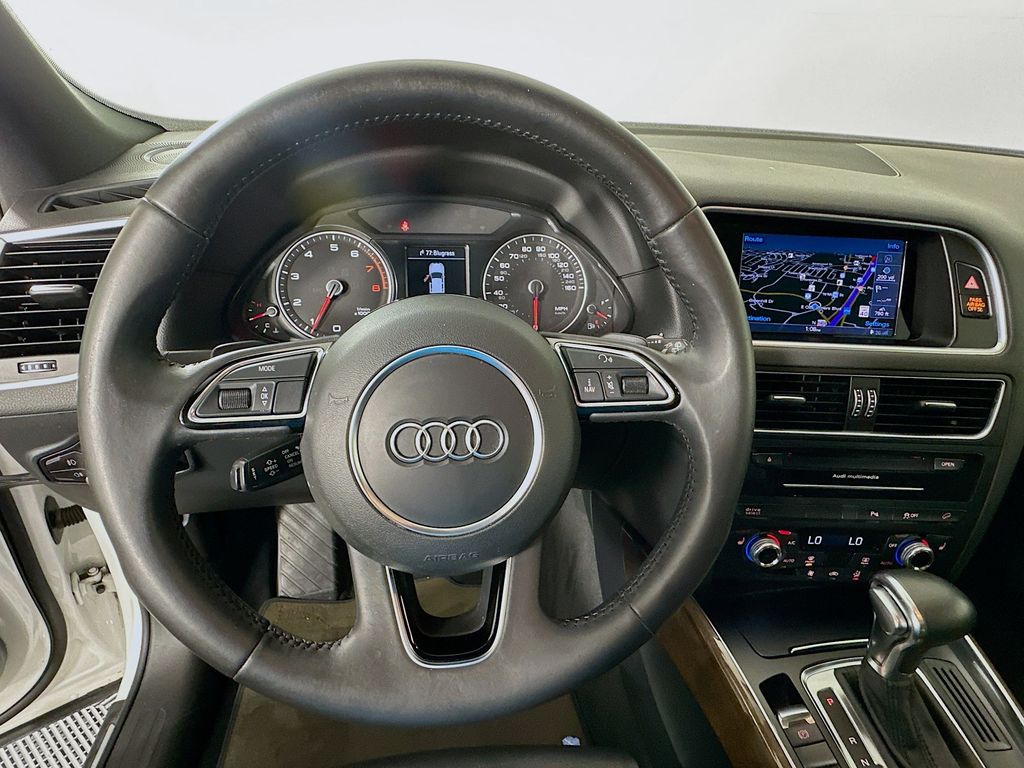 Thumbnail: 2016 Audi Q5 - 11