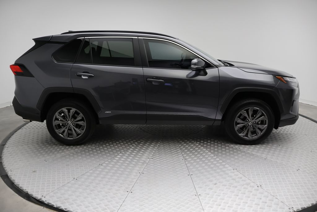 Thumbnail: 2025 Toyota RAV4 - 7