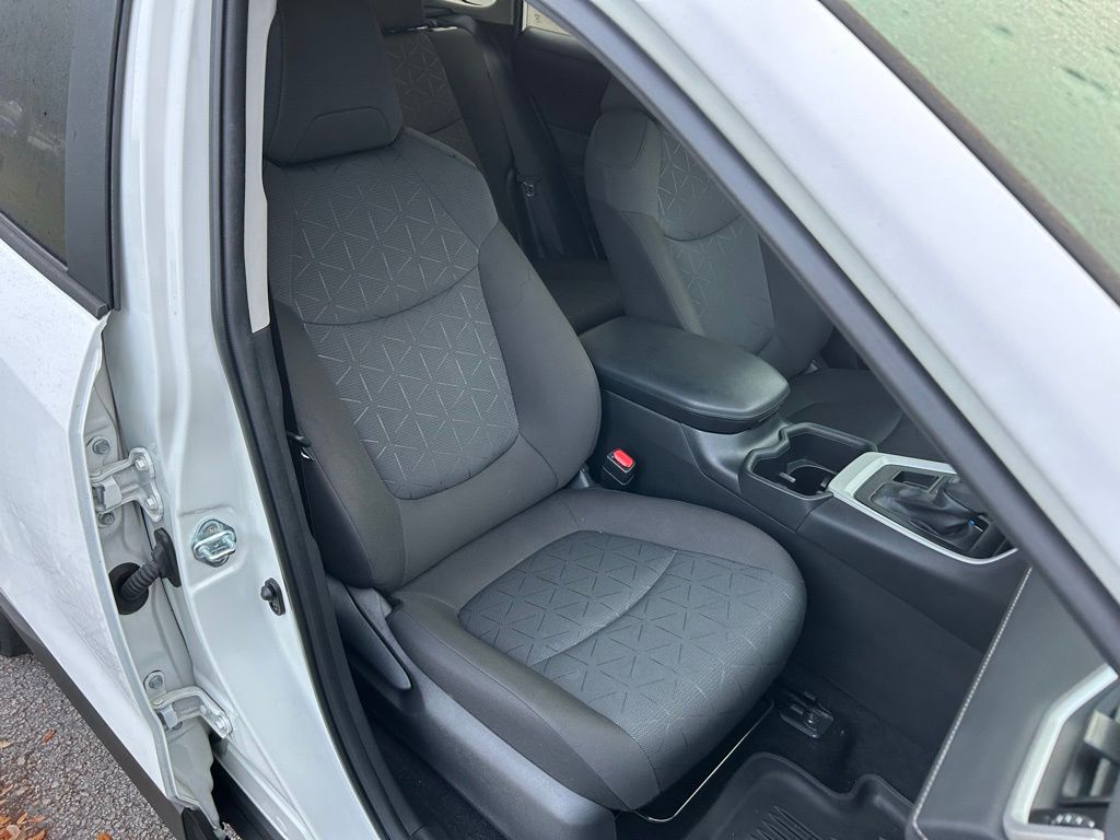 Thumbnail: 2024 Toyota RAV4 - 15