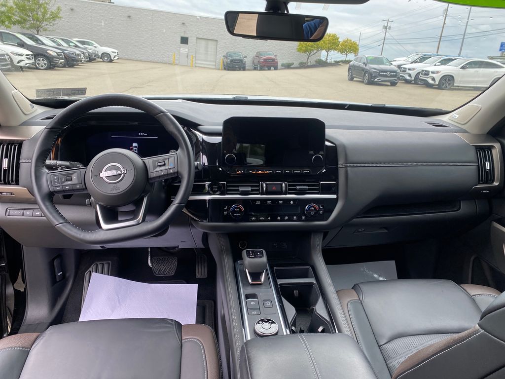 2025 Nissan Pathfinder Platinum Black at John Sisson Motors