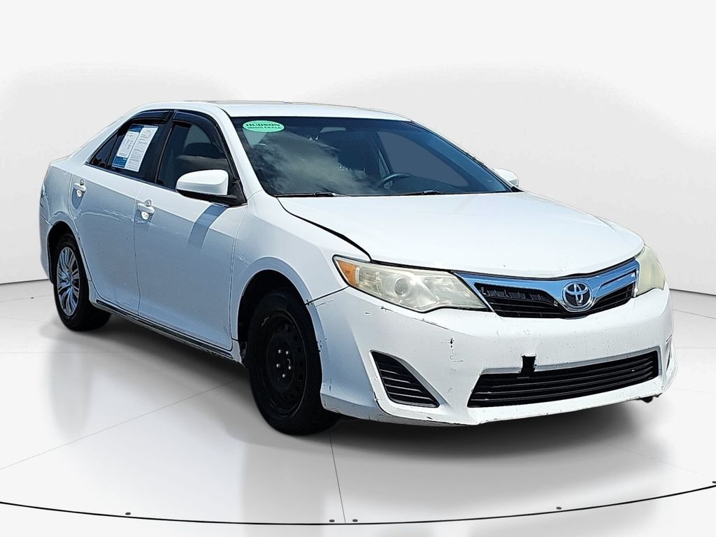 2014 Toyota Camry LE