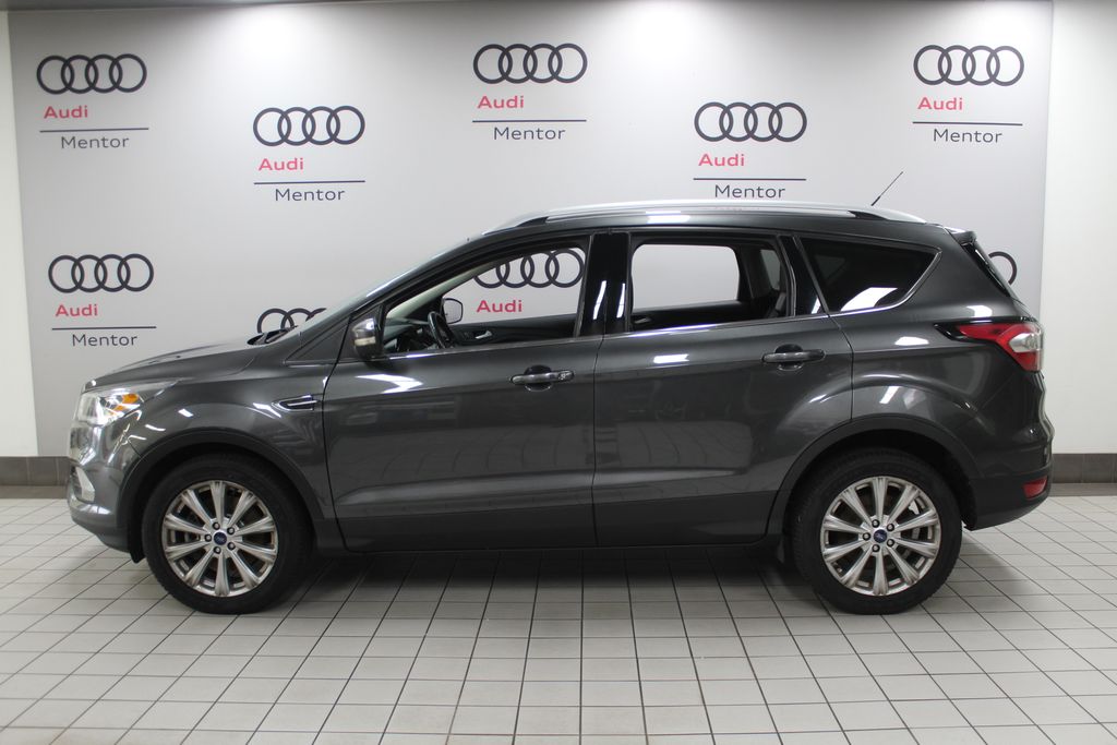 Thumbnail: 2017 Ford Escape - 3