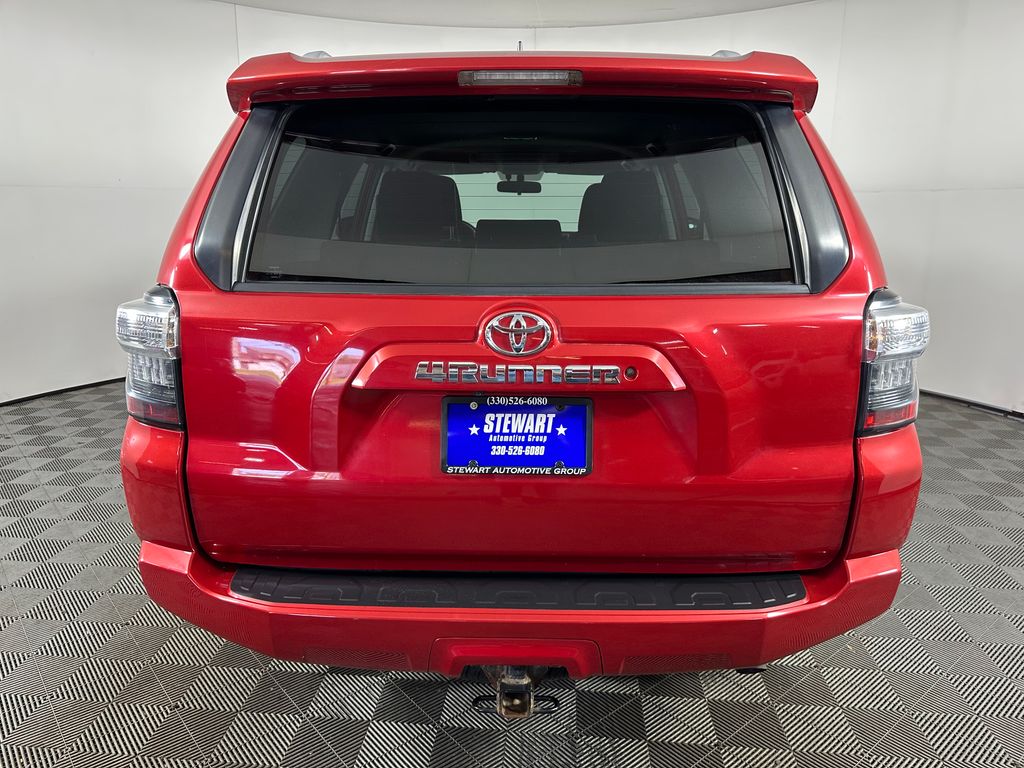 2016 Toyota 4Runner SR5 - Image 4
