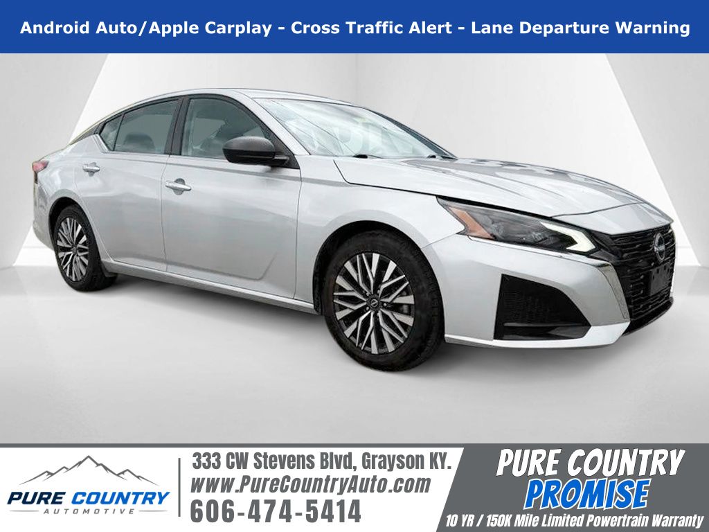 Brilliant Silver Metallic 2024 Nissan Altima Sedan Front-Wheel Drive Continuously Variable Transmission