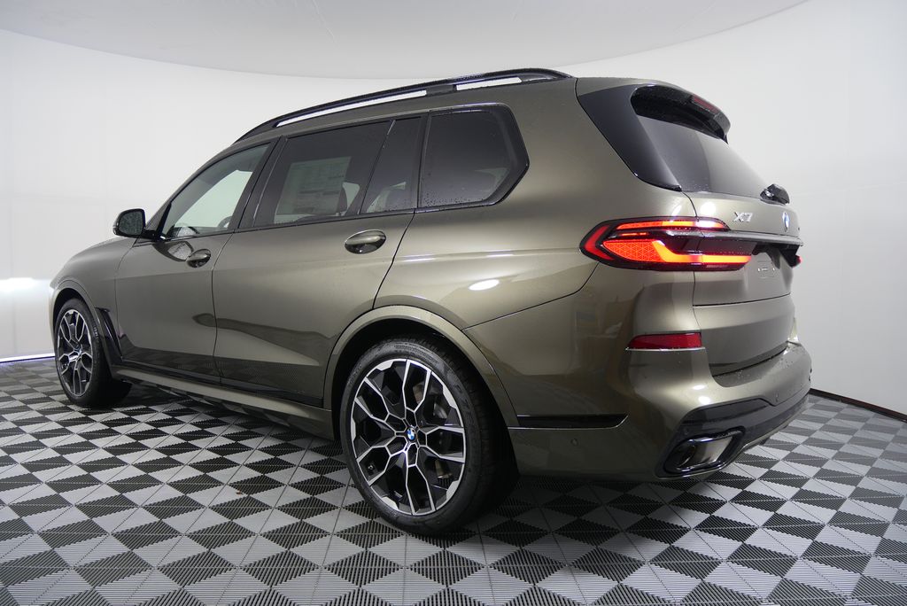 2026 BMW X7 xDrive40i 5