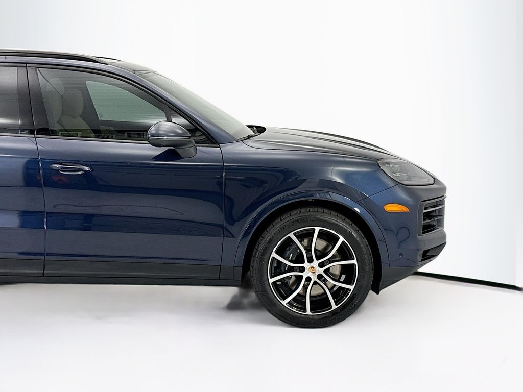 Thumbnail: 2026 Porsche Cayenne - 11