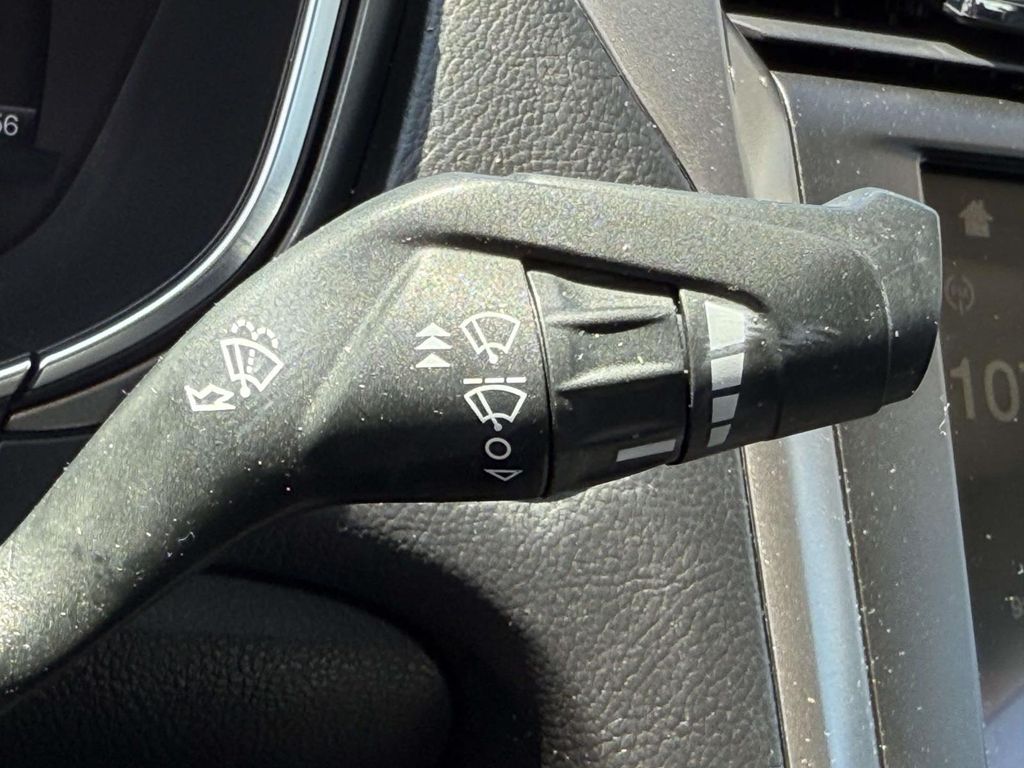 Used 2018 Black Ford SE image 27