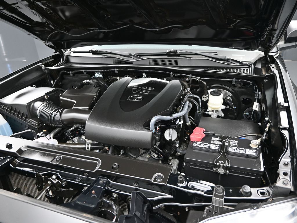 2022 Toyota Tacoma SR5 V6