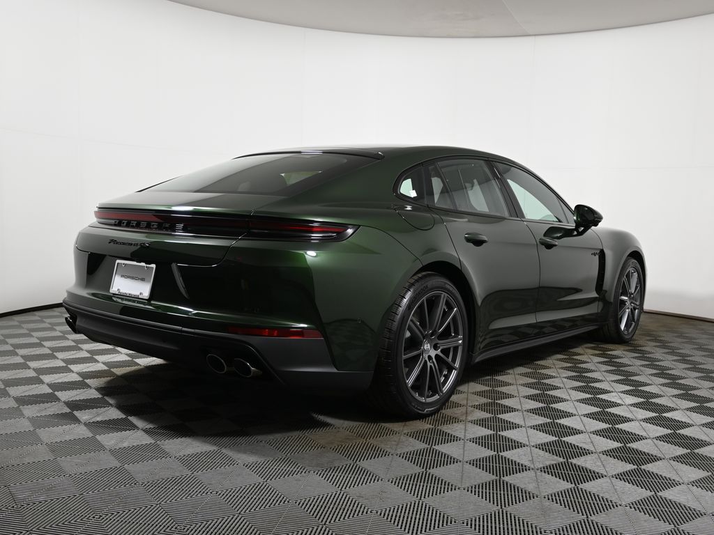 Thumbnail: 2026 Porsche Panamera - 7
