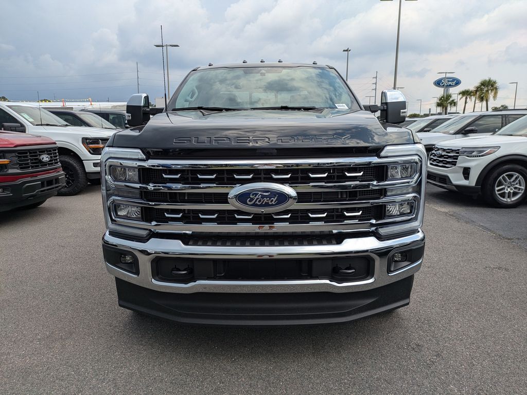 2026 Ford F-350 Super Duty LARIAT