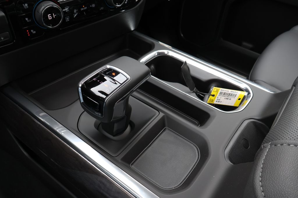 2025 Chevrolet Silverado 1500 LTZ 31