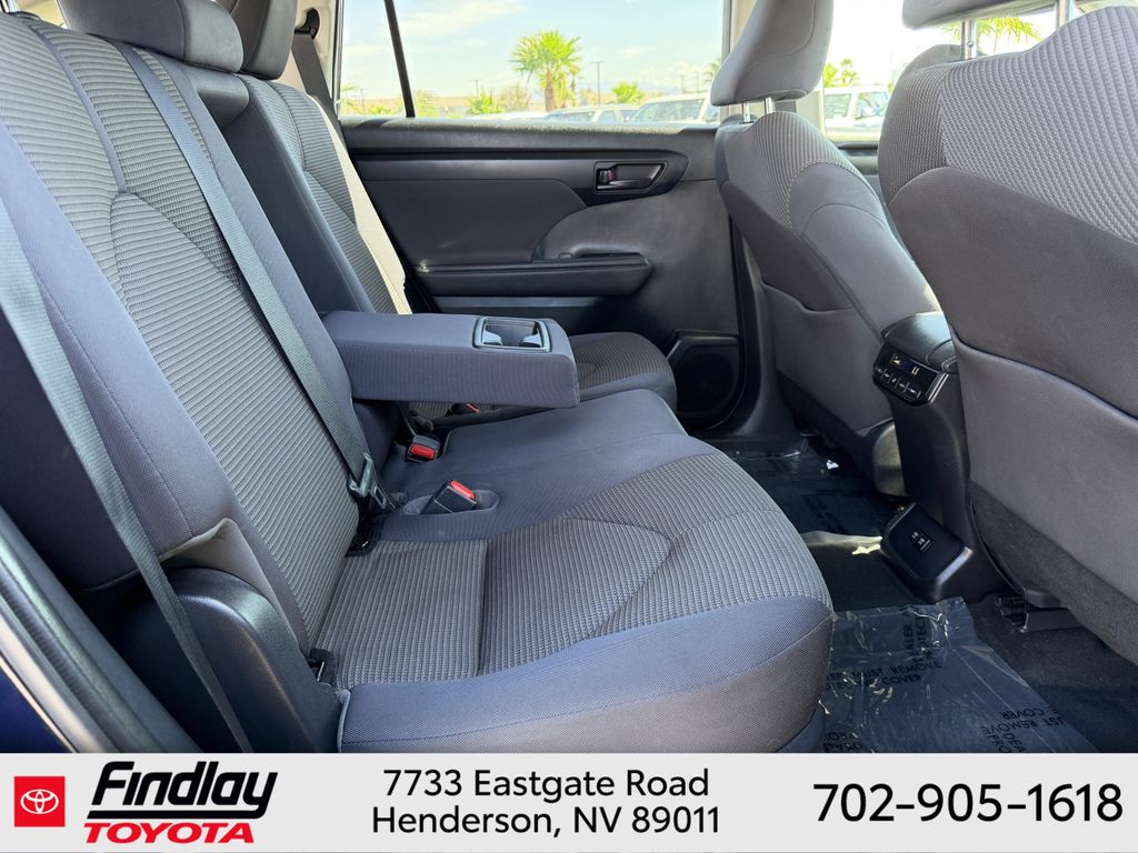 Used 2021 Toyota Highlander SUV
