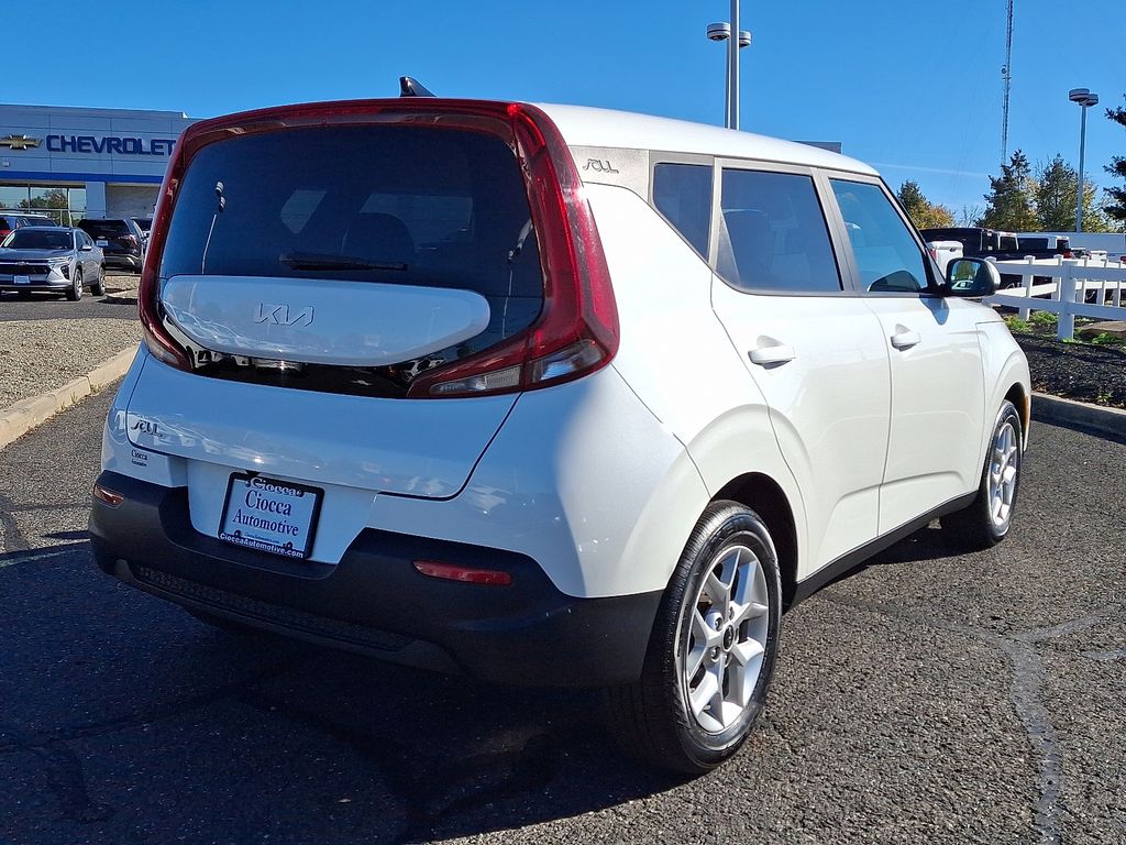 used 2022 Kia Soul car, priced at $14,123