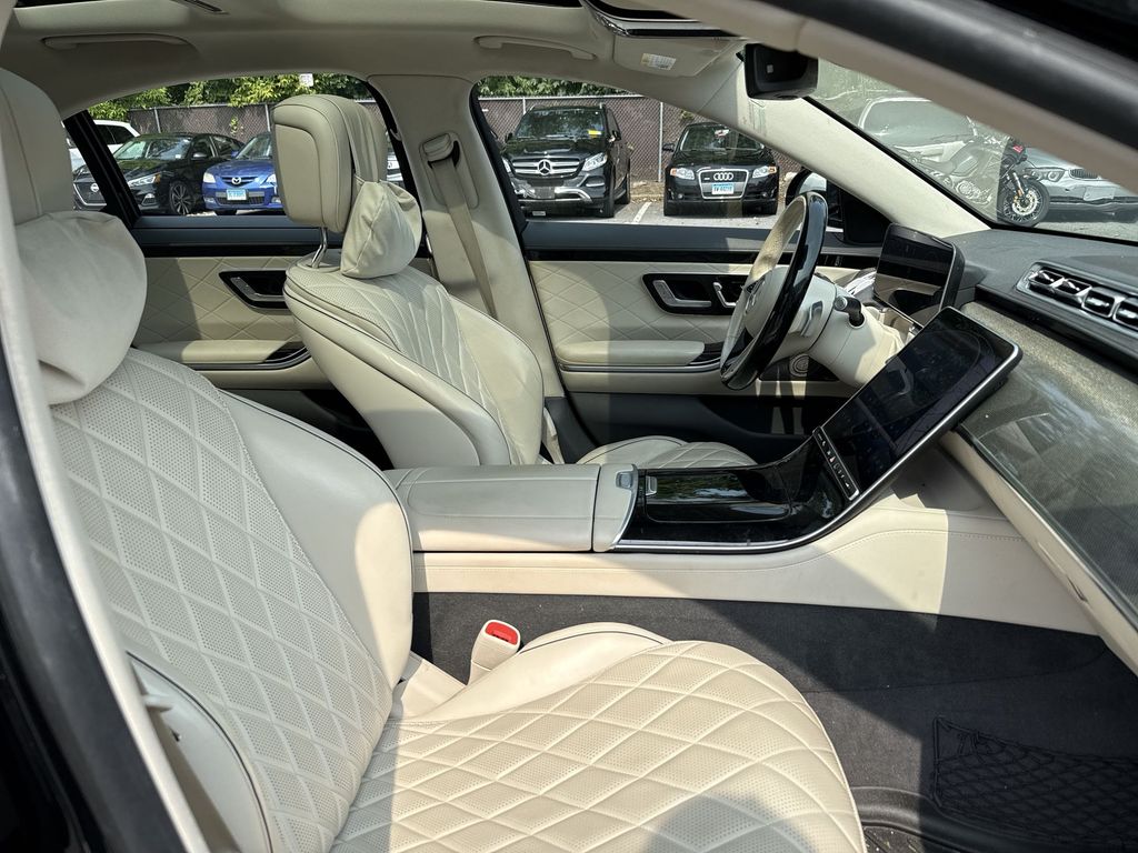 Thumbnail: 2022 Mercedes-Benz S-Class - 21