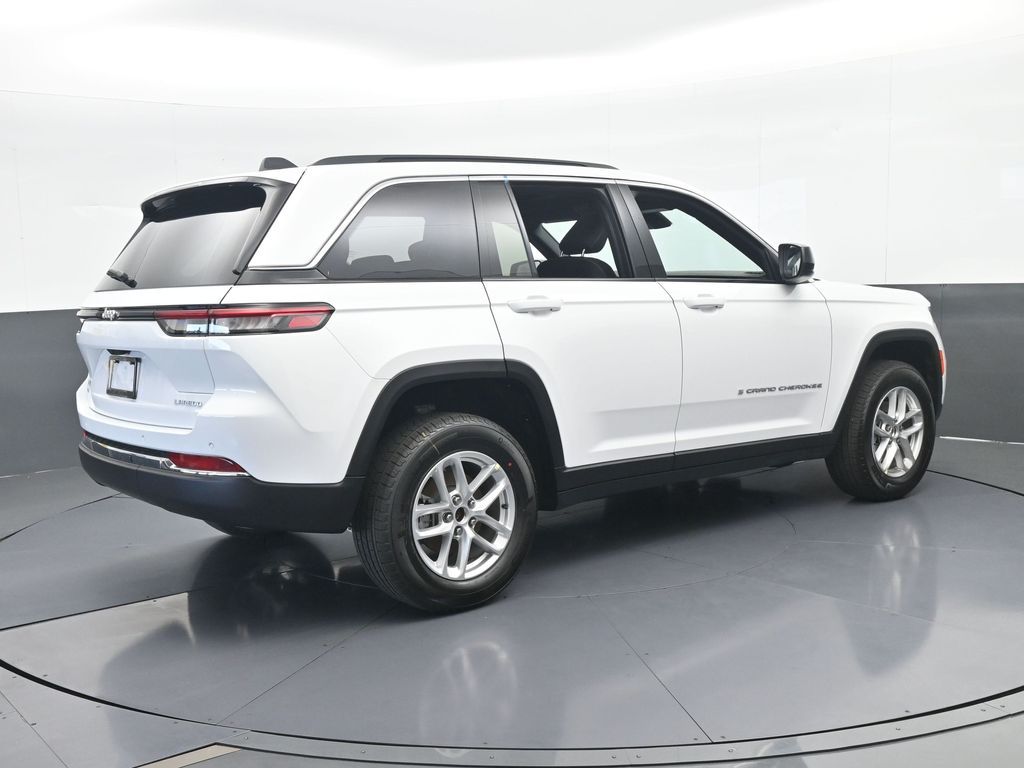 New 2026 Bright White Clearcoat Jeep Laredo X image 6
