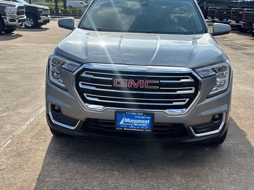 2023 GMC Terrain SLT Silver at North Houston Mitsubishi