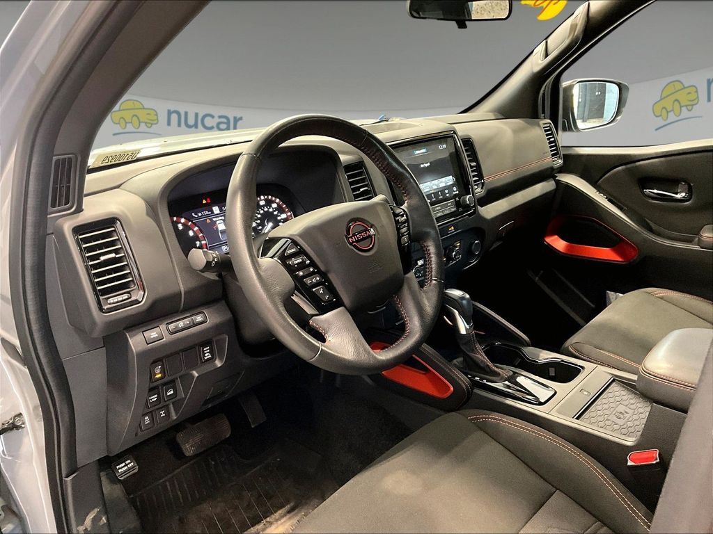2023 Nissan Frontier — photo 13