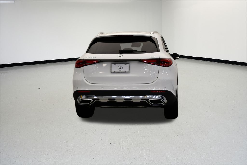 Thumbnail: 2026 Mercedes-Benz GLC - 4