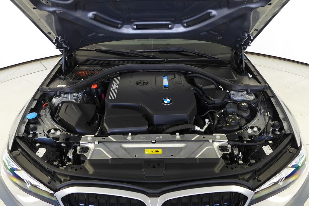 Thumbnail: 2023 BMW 3 Series - 6