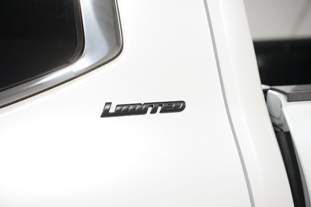 Thumbnail: 2024 Toyota Tundra - 11