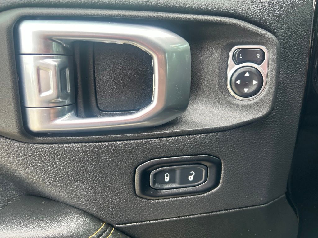 Used 2024 Jeep Wrangler SUV