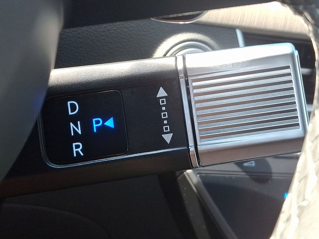 Thumbnail: 2024 Hyundai Sonata - 16