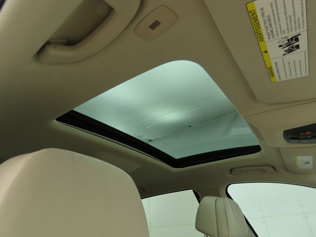 Thumbnail: 2014 BMW 7 Series - 19