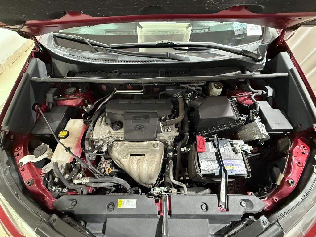 Thumbnail: 2018 Toyota RAV4 - 10