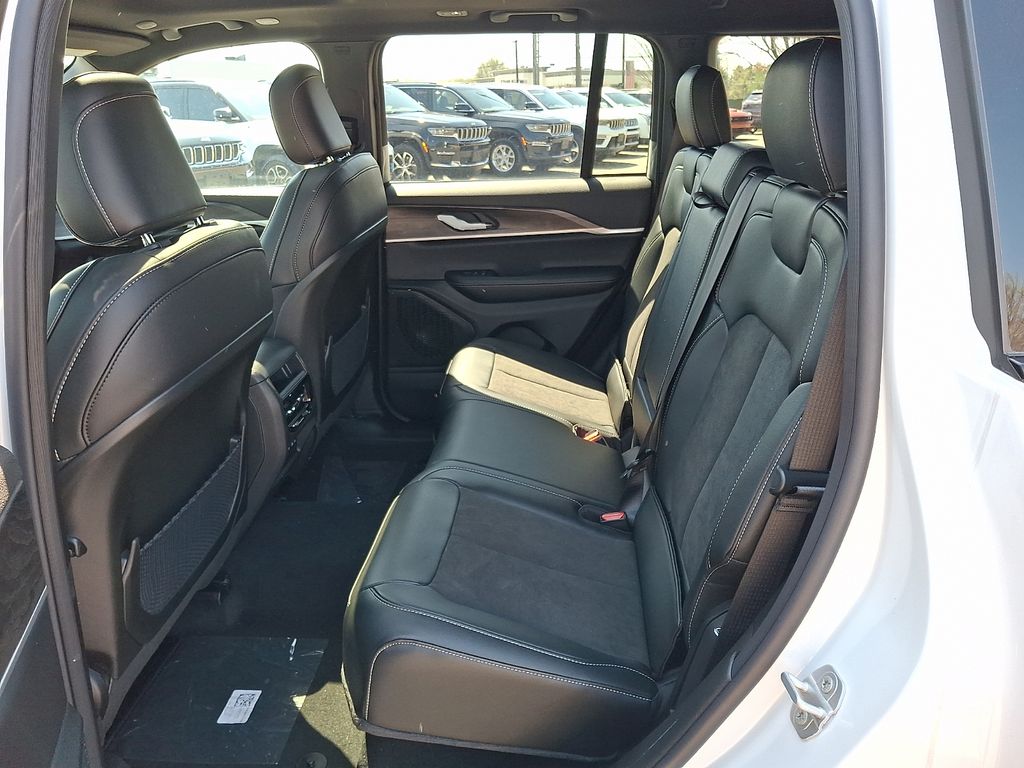 New 2026 Jeep Grand Cherokee SUV