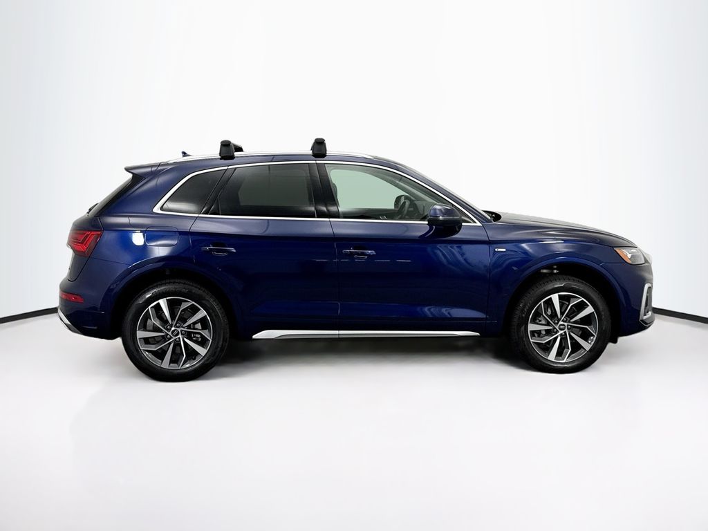 Thumbnail: 2025 Audi Q5 - 4