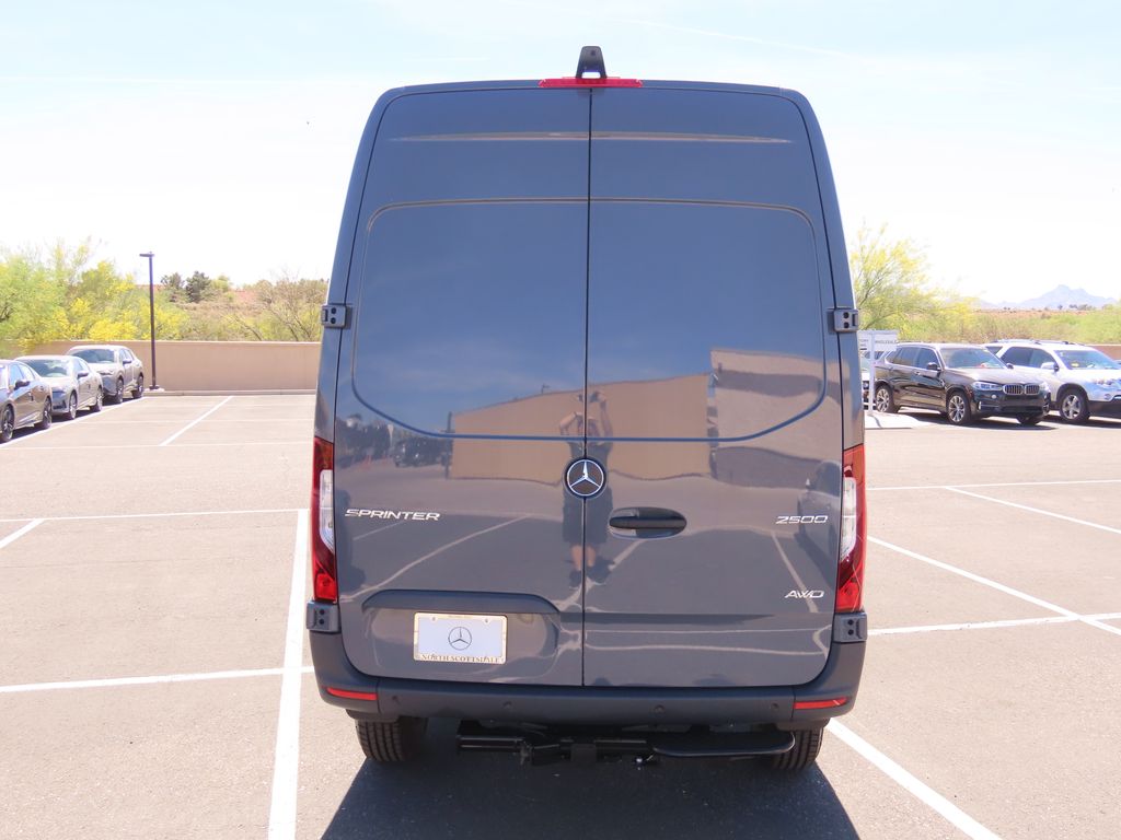 Thumbnail: 2026 Mercedes-Benz Sprinter - 6