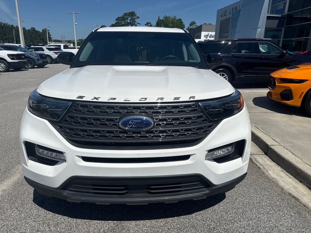 2024 Ford Explorer XLT