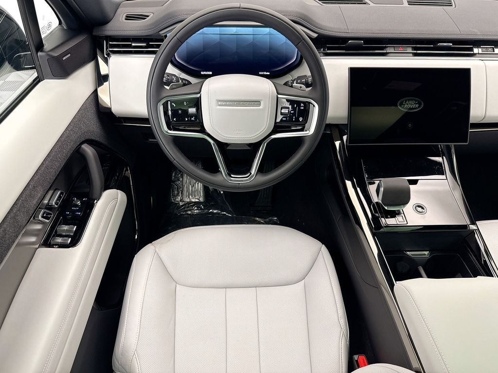 Thumbnail: 2026 Land Rover Range Rover Sport - 10