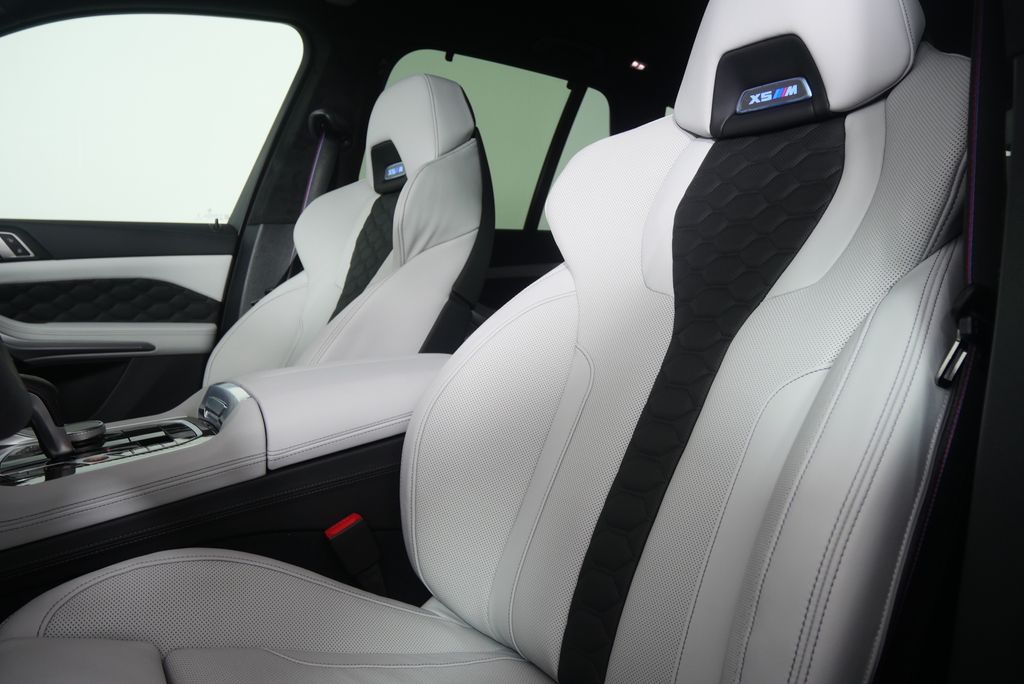 Thumbnail: 2026 BMW X5 - 11