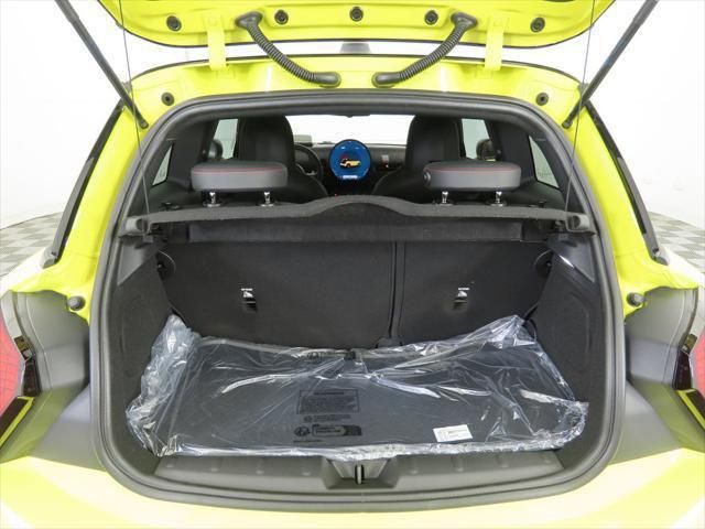 Thumbnail: 2026 MINI Cooper - 28