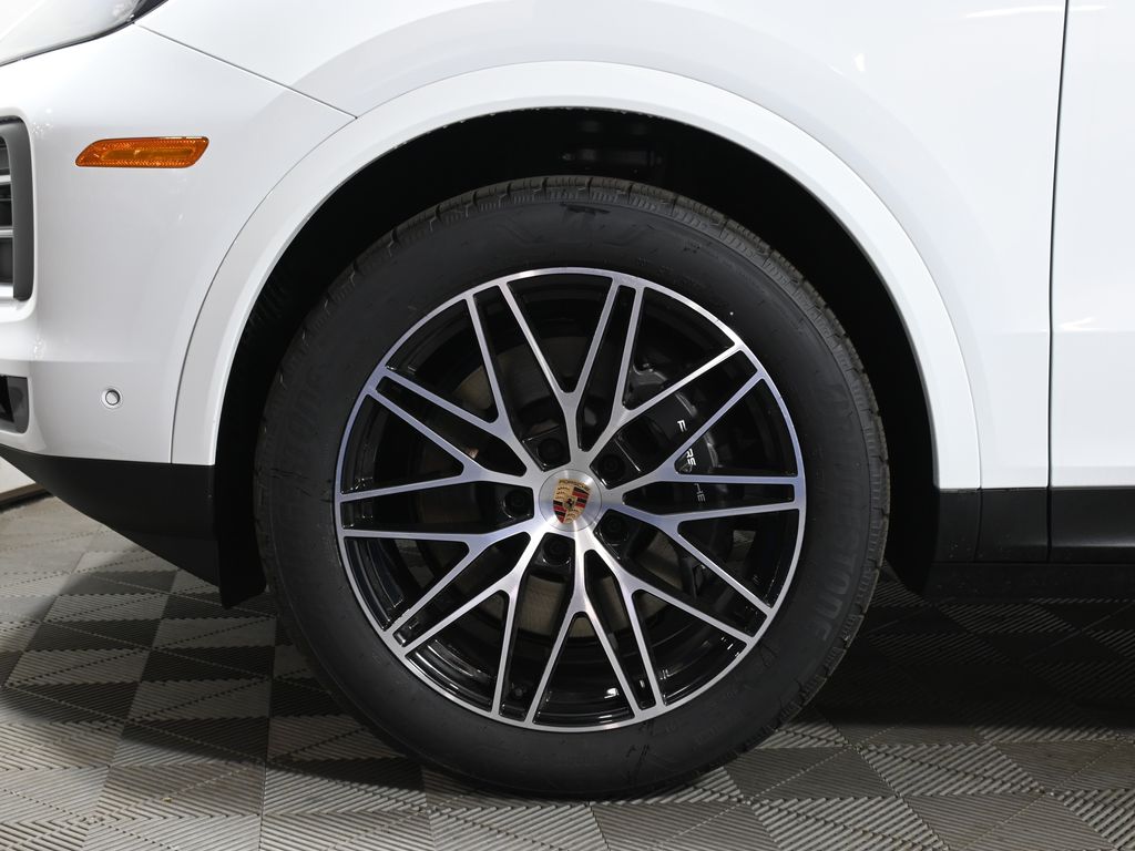 Thumbnail: 2025 Porsche Cayenne - 12