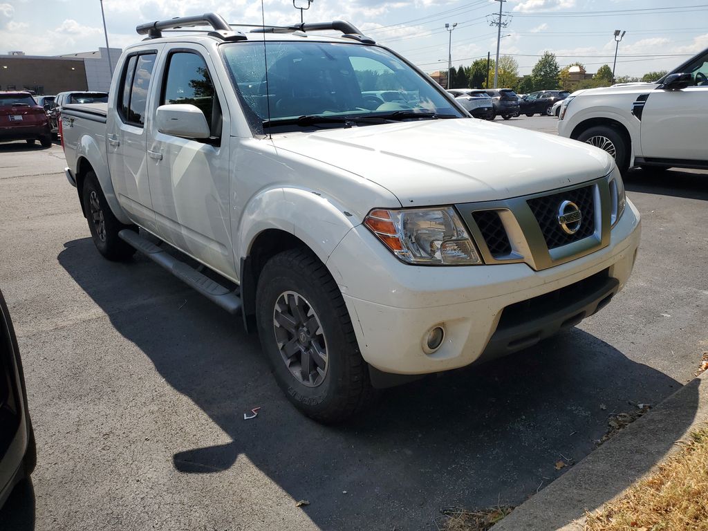 Glacier White 2017 Nissan Frontier Pickup Truck Four-Wheel Drive 5-Speed Automatic Overdrive
