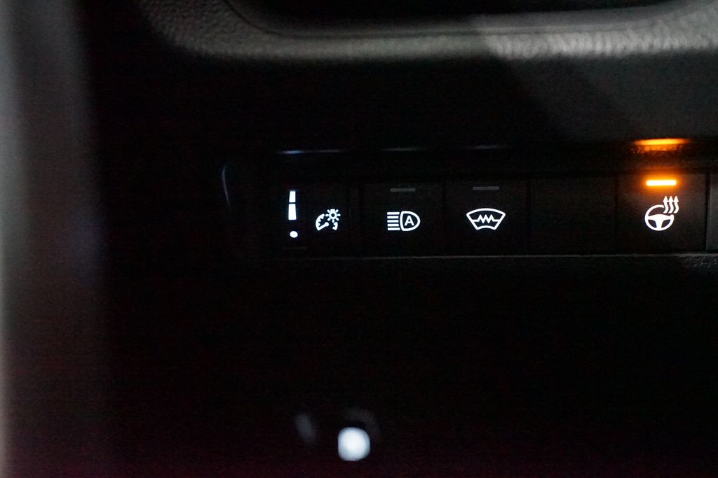 Thumbnail: 2024 Toyota RAV4 - 24