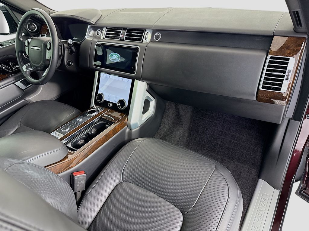 Thumbnail: 2020 Land Rover Range Rover - 18