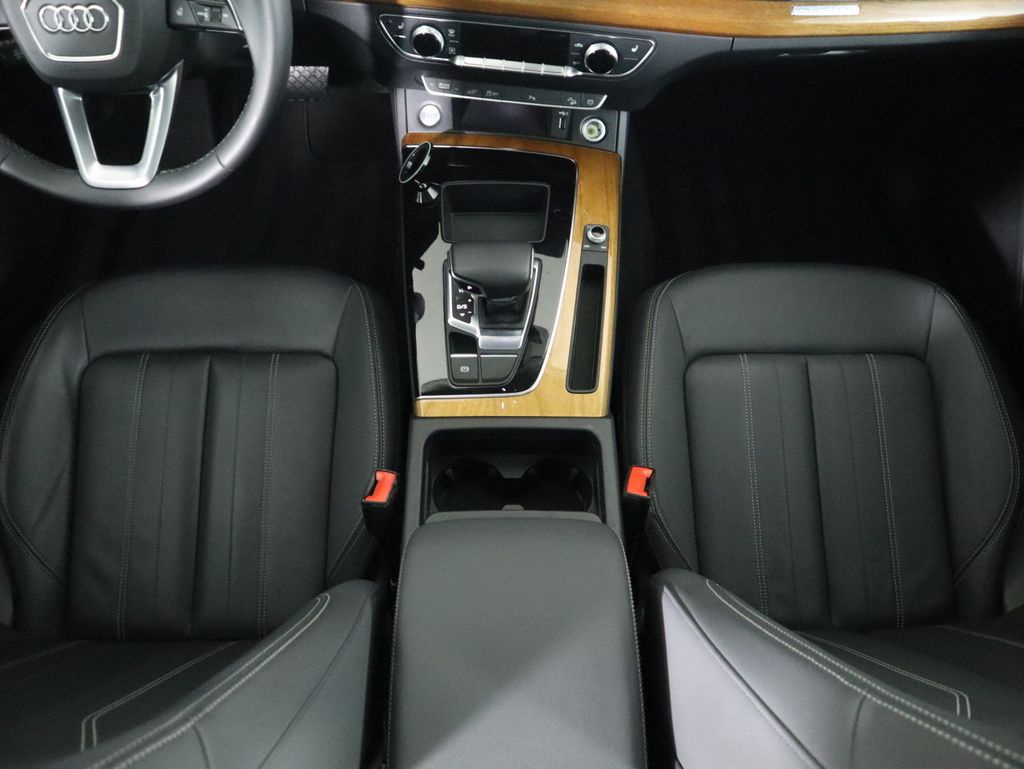 Thumbnail: 2021 Audi Q5 - 16