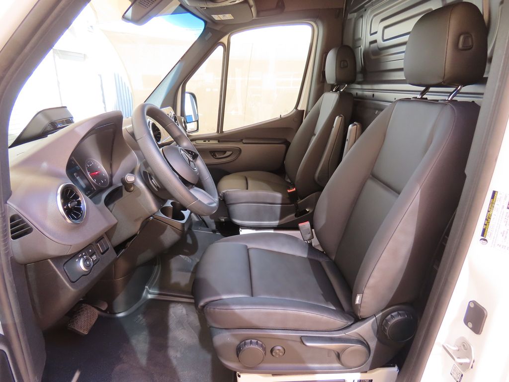 Thumbnail: 2026 Mercedes-Benz Sprinter - 19