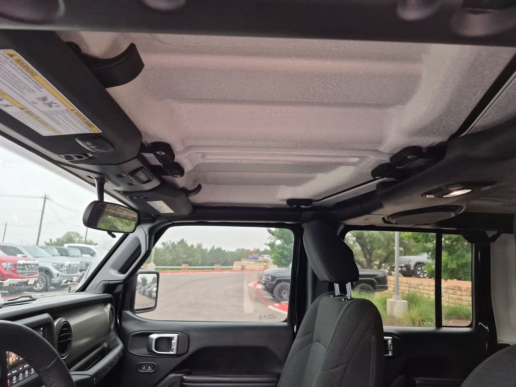 Used Car 2018 Jeep Wrangler  Unlimited Sport S For Sale Under $30,000 In Austin, Texas