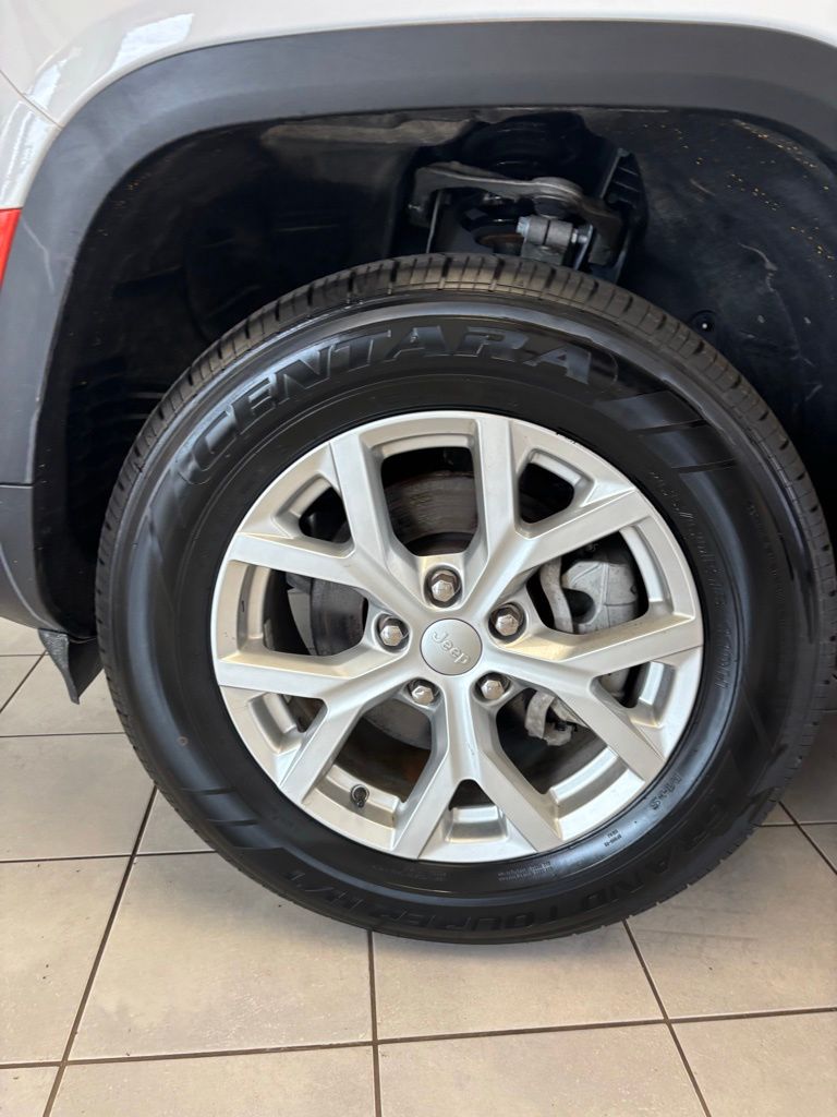 Used 2023 Jeep Grand Cherokee SUV
