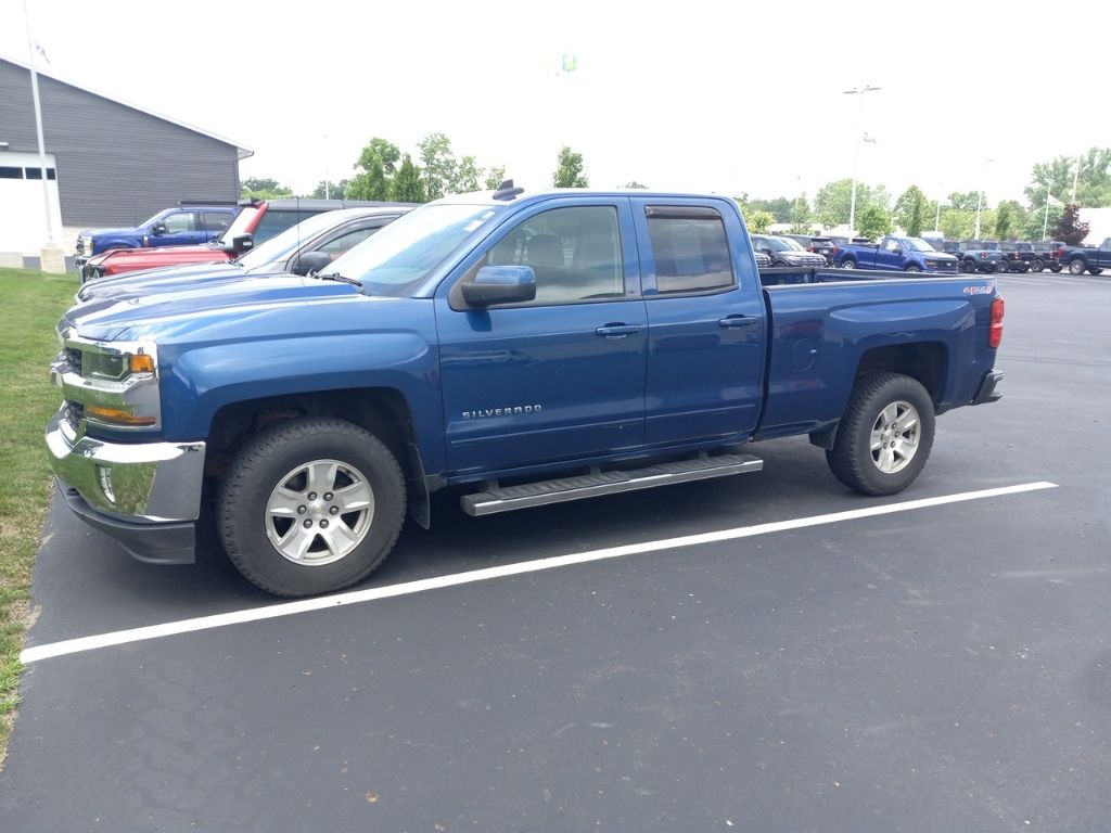 Deep Ocean Blue Metallic 2016 Chevrolet Silverado 1500 Pickup Truck Four-Wheel Drive 6-Speed Automatic Overdrive