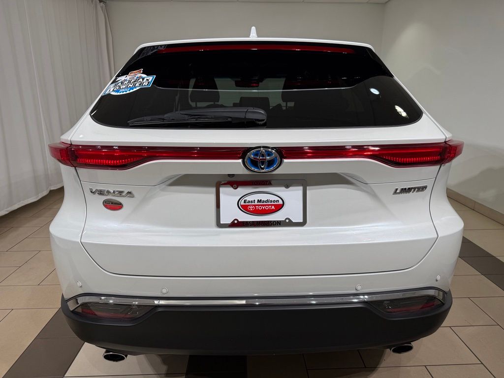 Thumbnail: 2023 Toyota Venza - 4