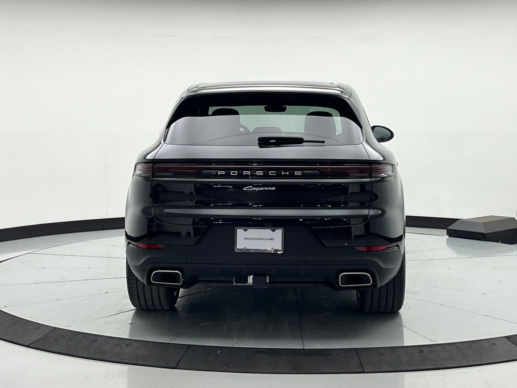 Thumbnail: 2026 Porsche Cayenne - 10