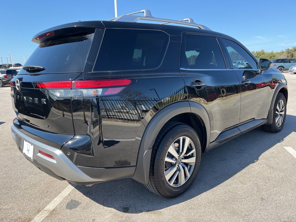 Thumbnail: 2024 Nissan Pathfinder - 4